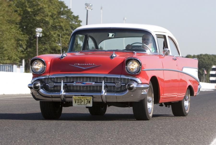  Chevrolet Bel Air 2-Door 1957 года  (фото 12 из 23)
